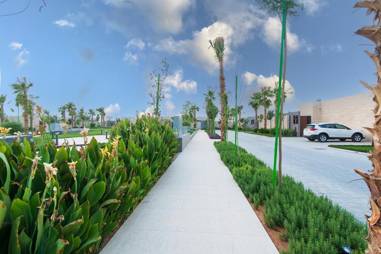 Q Hotel Resorts -ริยาดห์ ภายนอก รูปภาพ