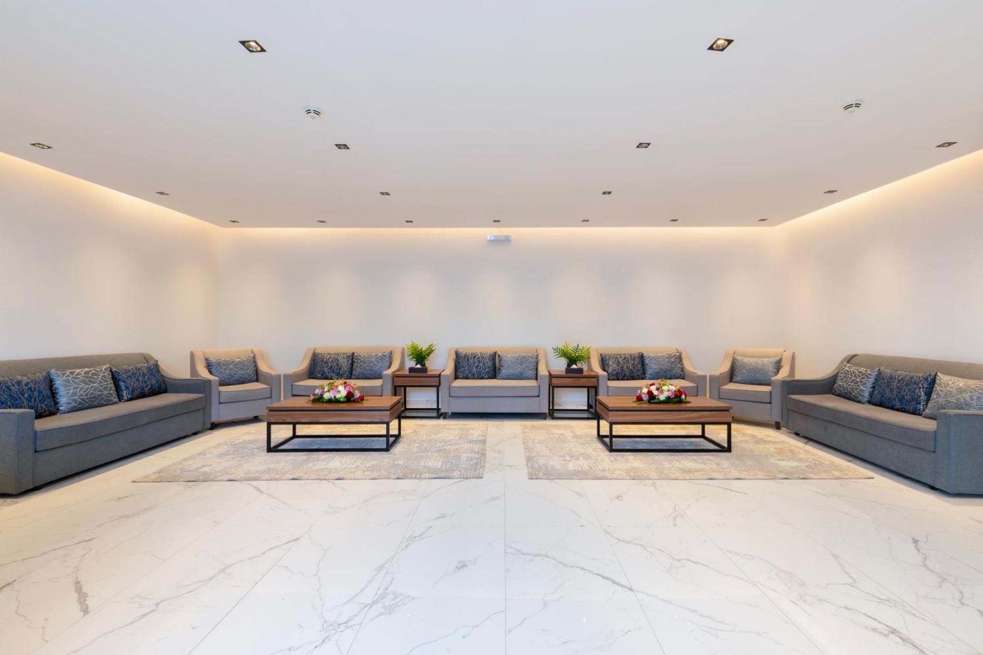 Q Hotel Resorts -ริยาดห์ ภายนอก รูปภาพ